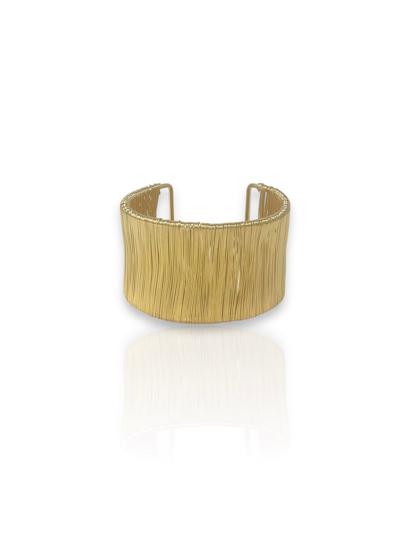 Golden thread bracelet