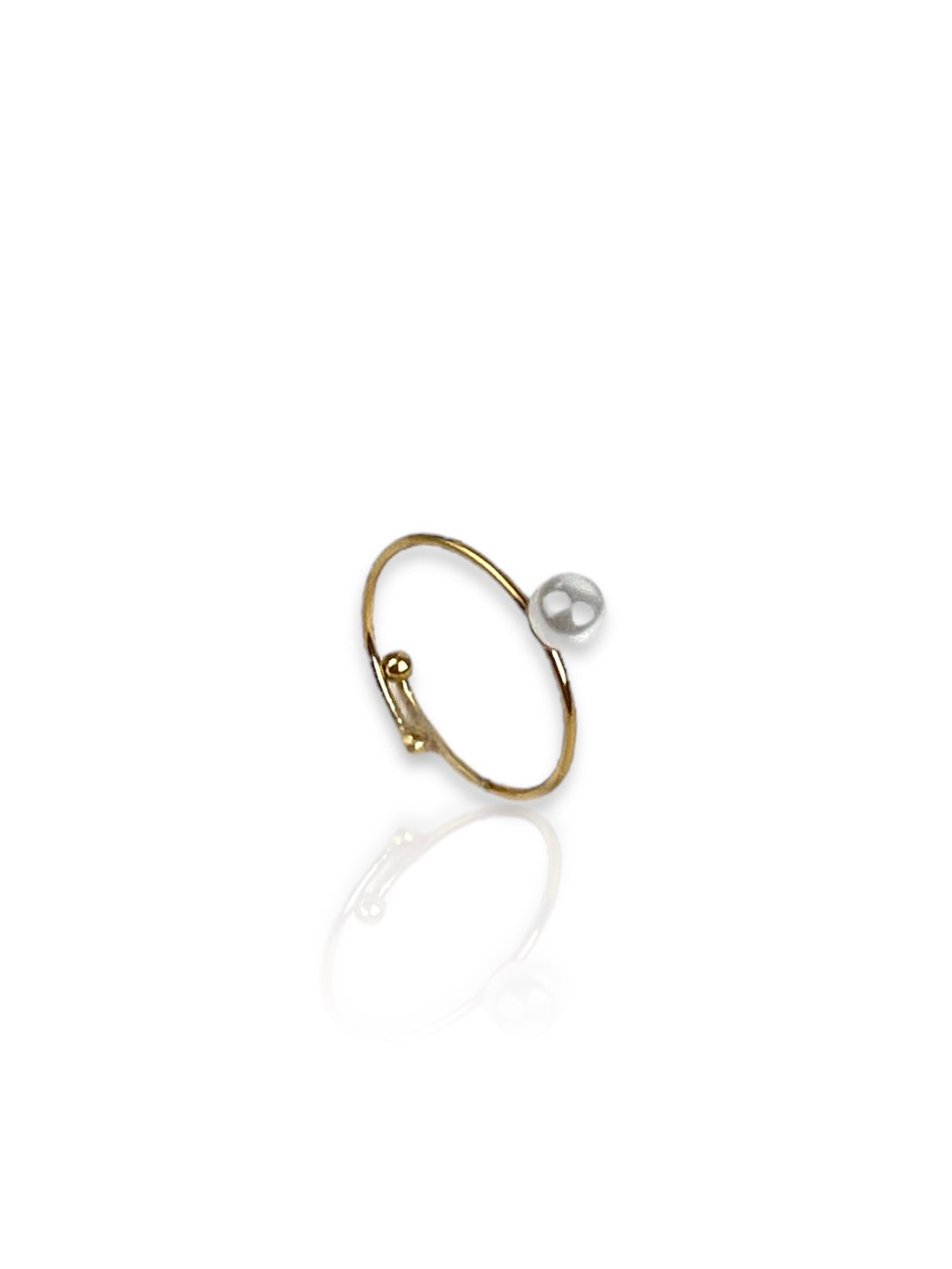 Golden pearl ring