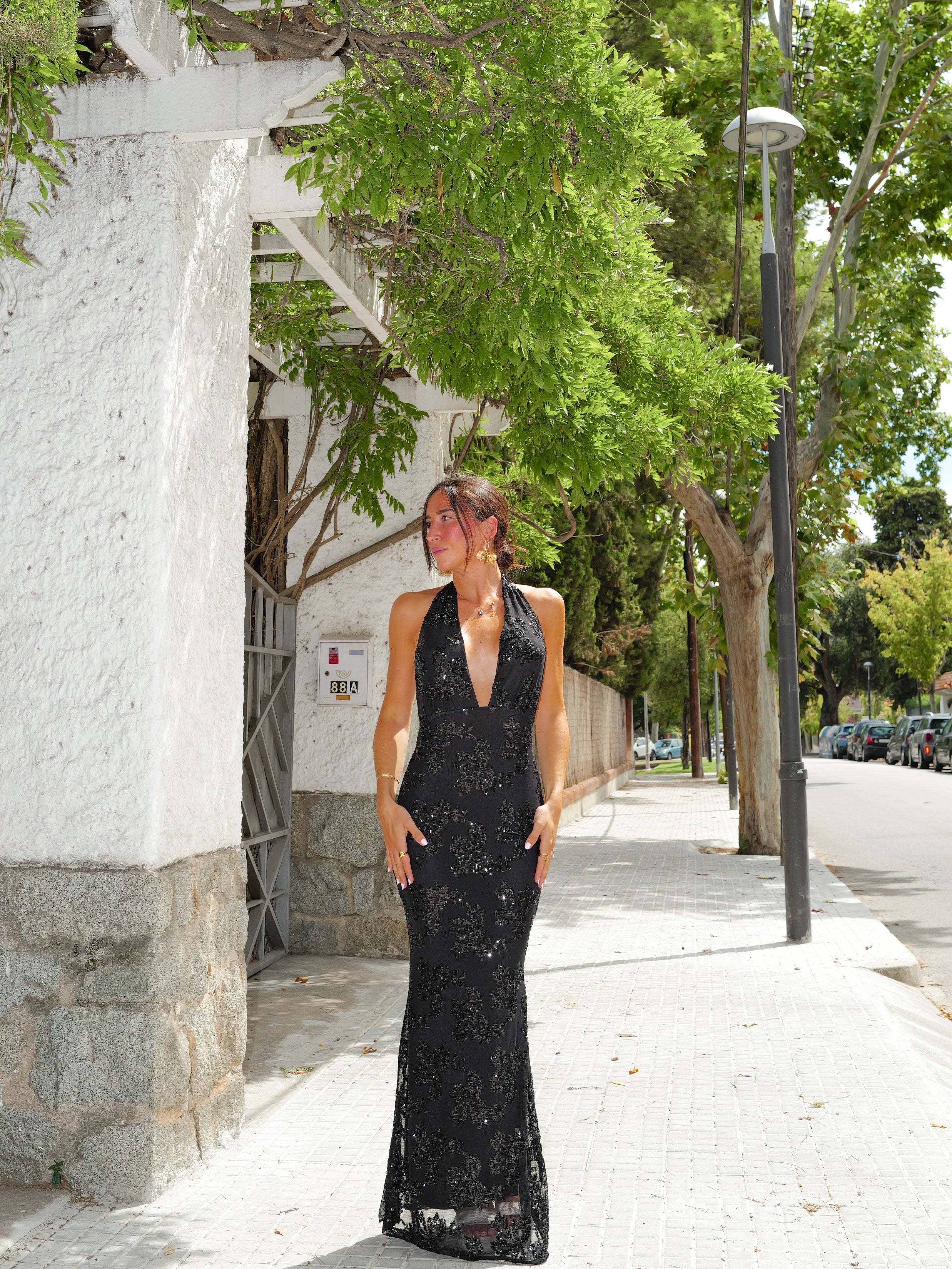 Tulle dress with black details