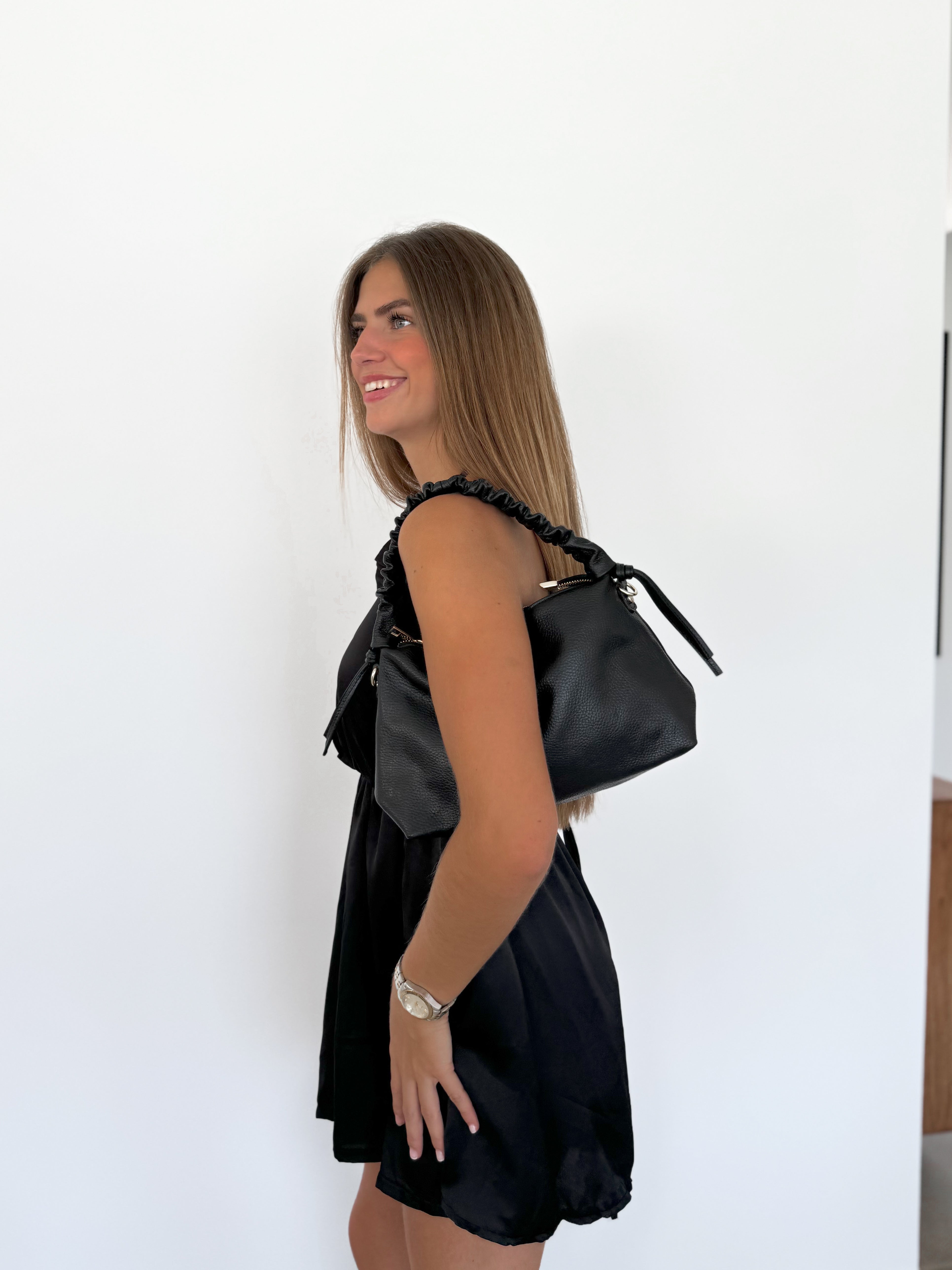 Leather shoulder bag black terry