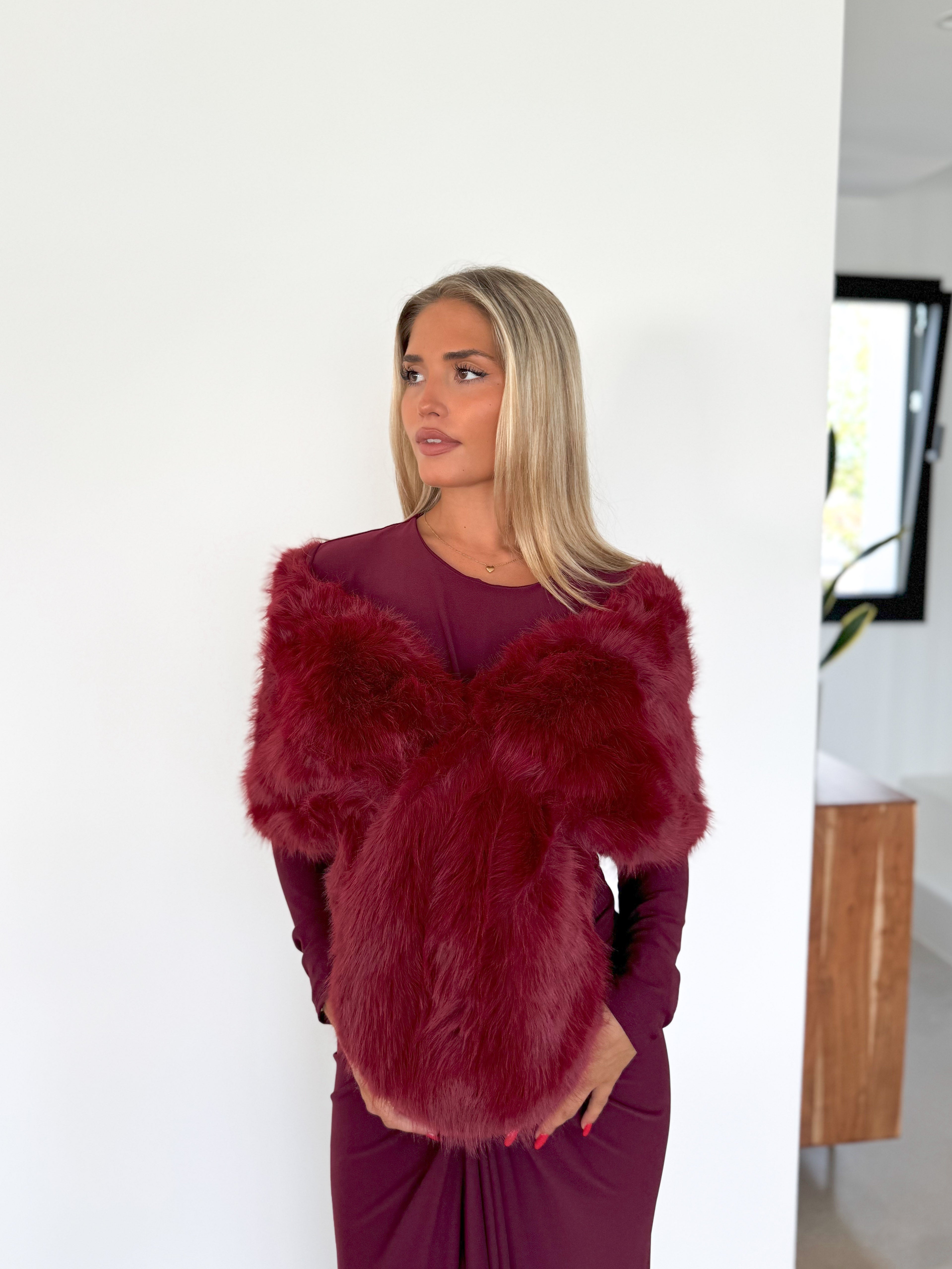 Fur event stole burgundy