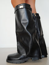 Black low heel detail flap boot