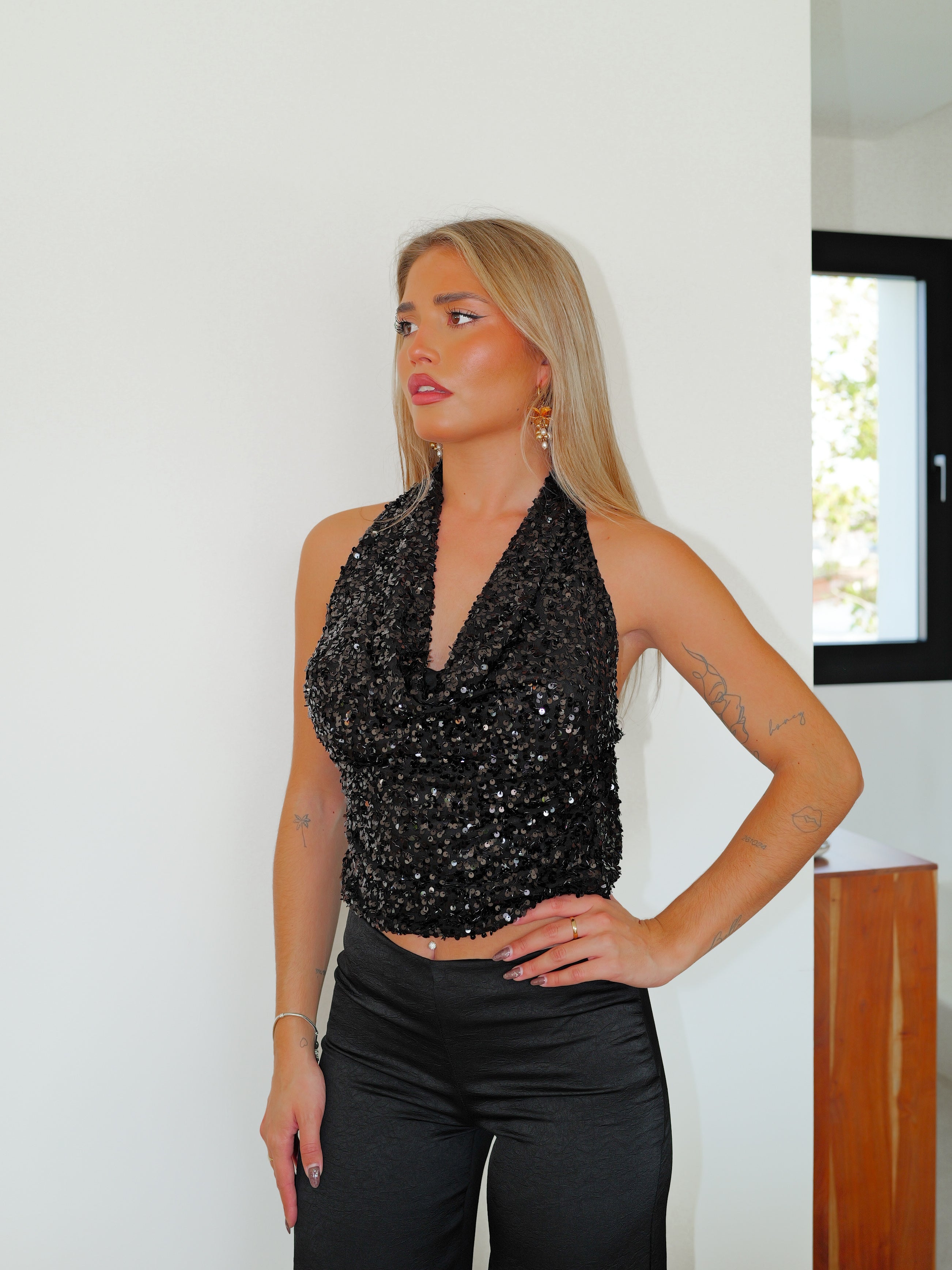 Black waterfall glitter top