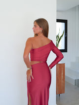 Asym sleeve dress with burgundy slit