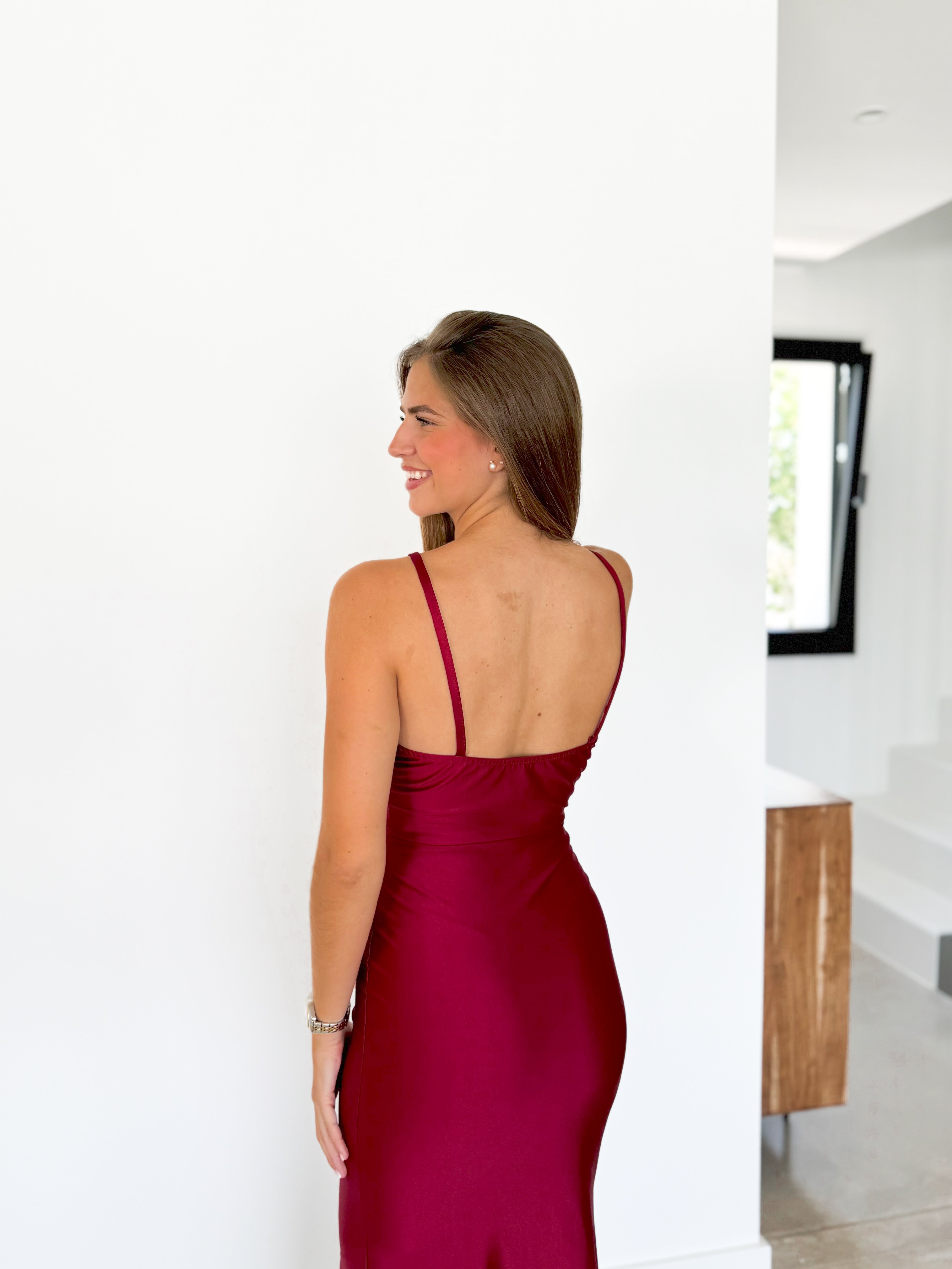 Burgundy mermaid shell peak dress