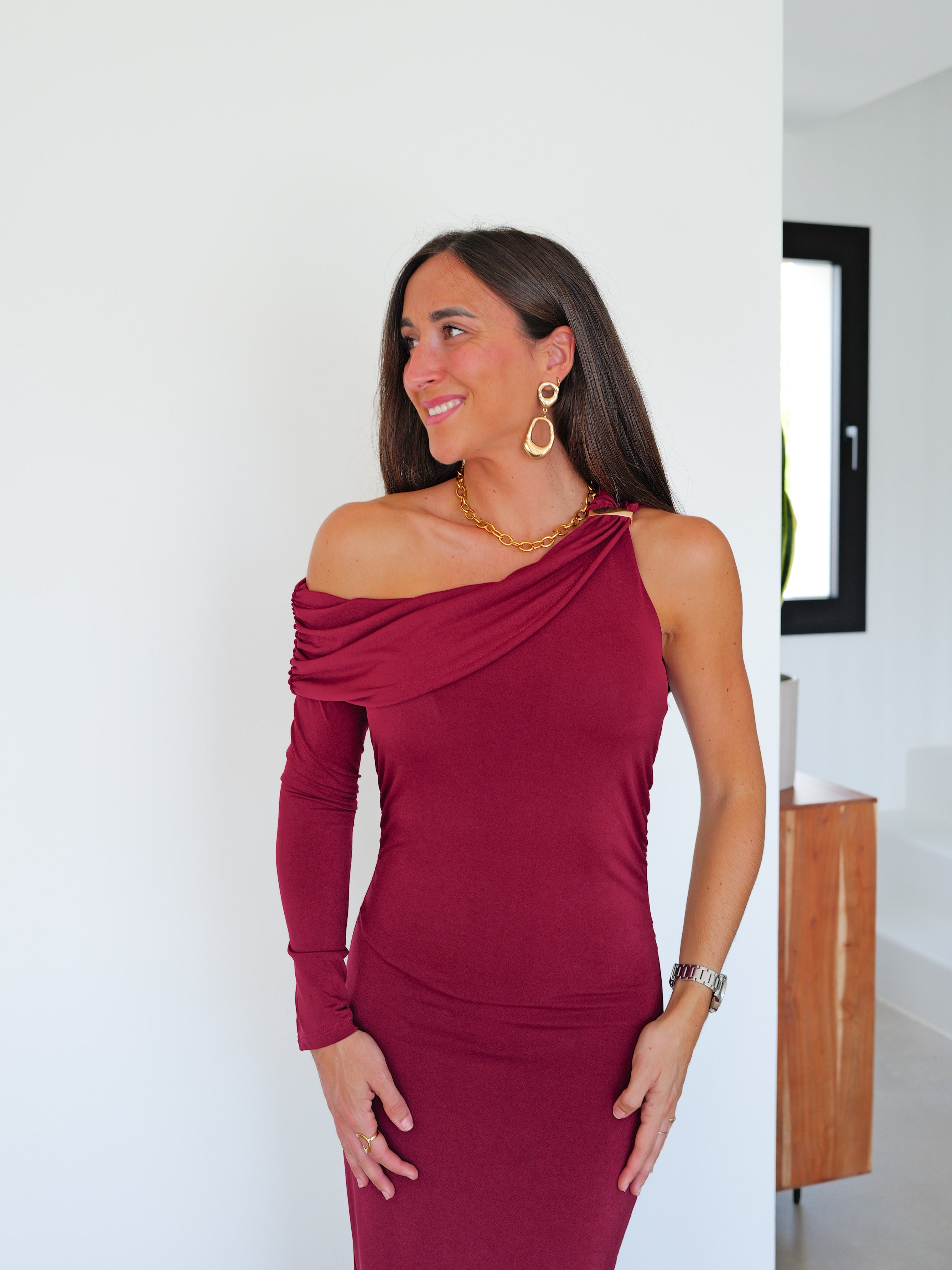 Asymmetrical sleeve dress with burgundy detail