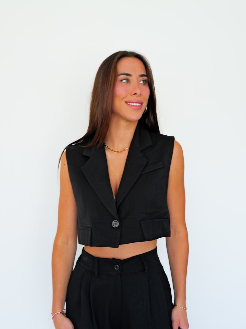 Black cropped suit set