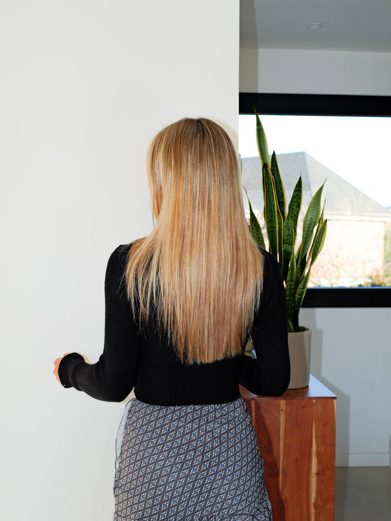 Square neckline sweater black ribbed