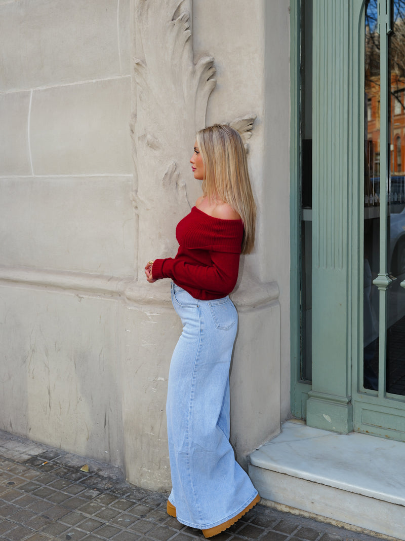 Bardot sweater with wine sleeves