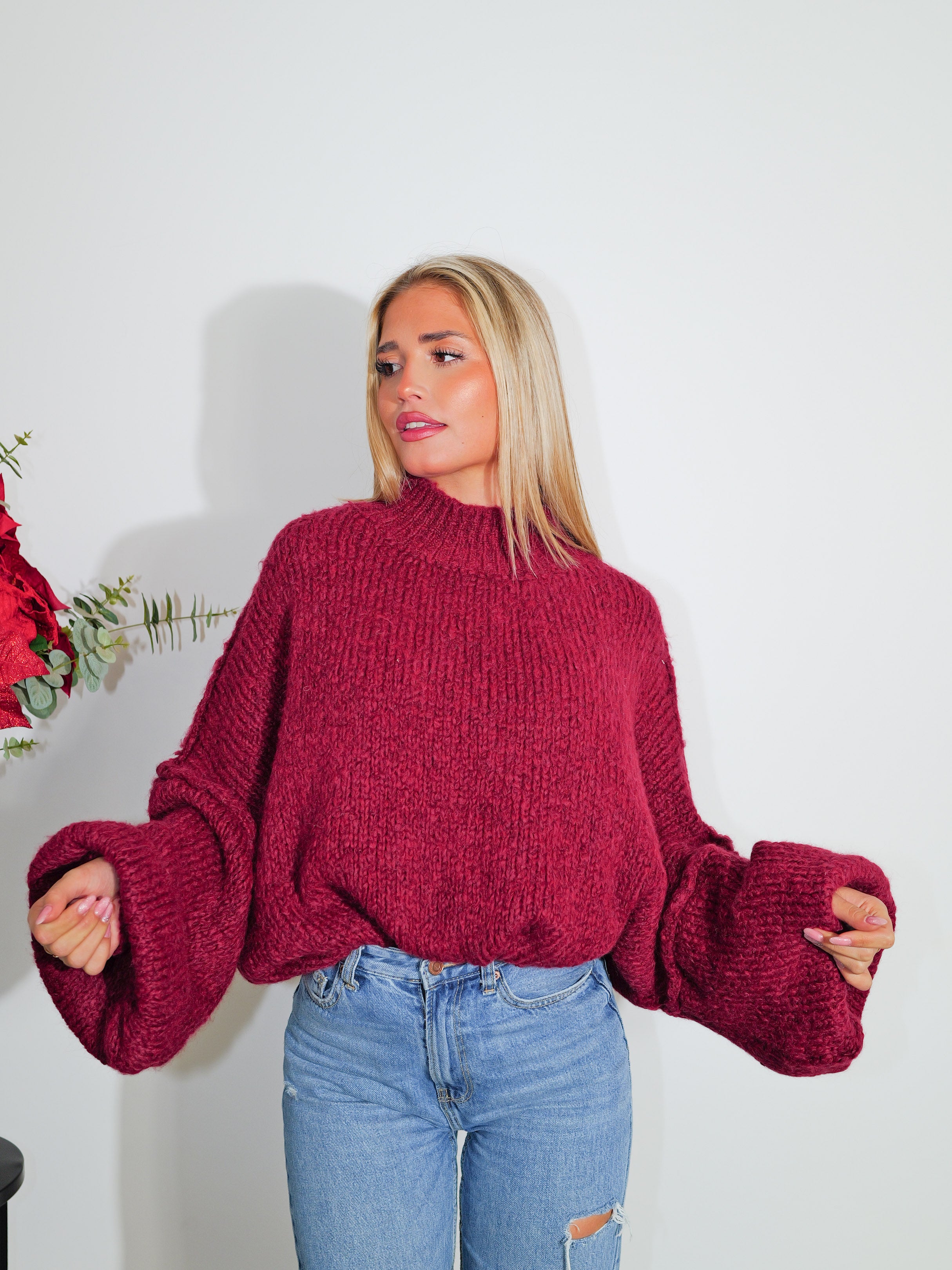 Bordeaux oversize knitted sweater