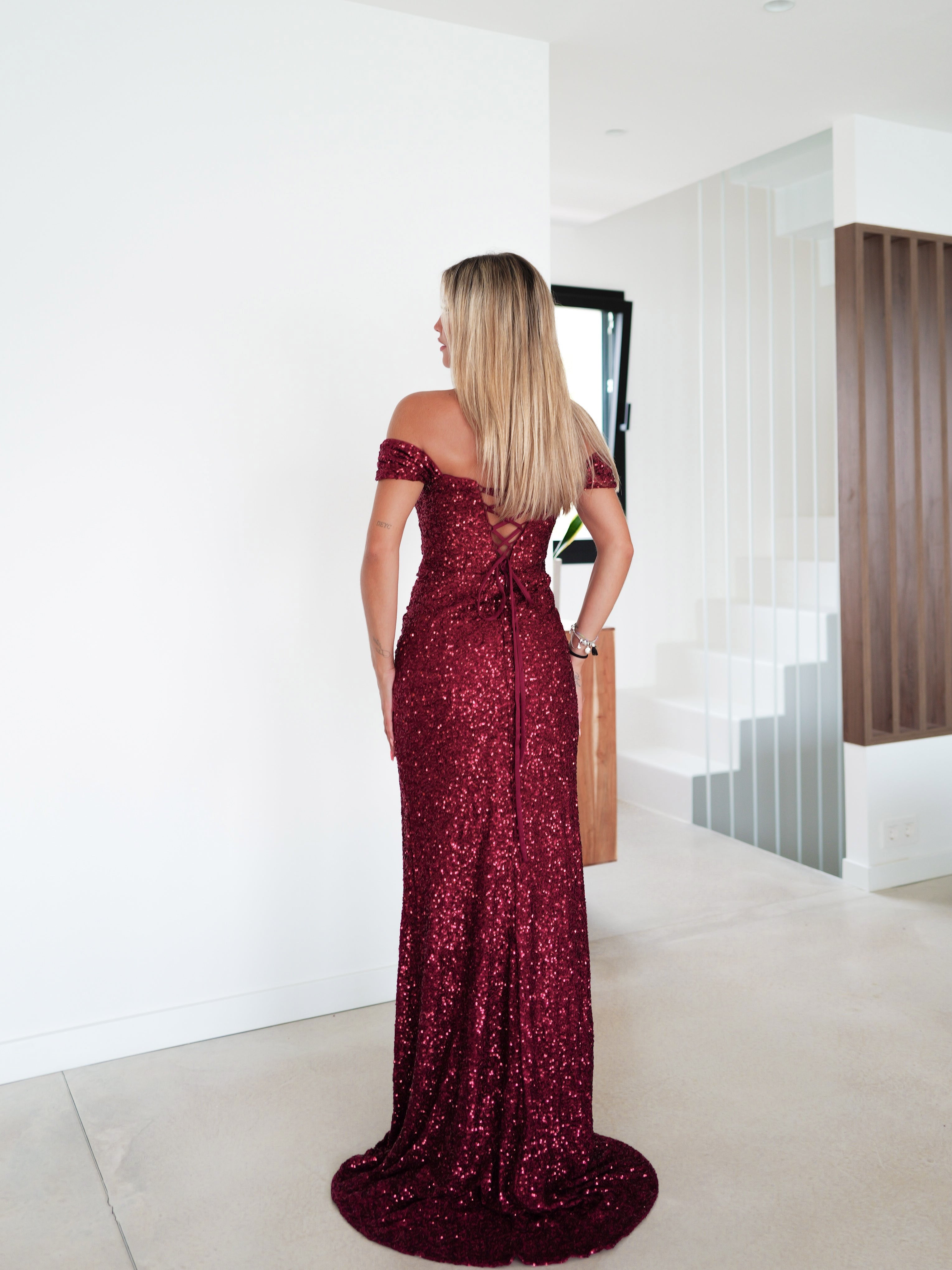 Corset dress burgundy glitter sleeves