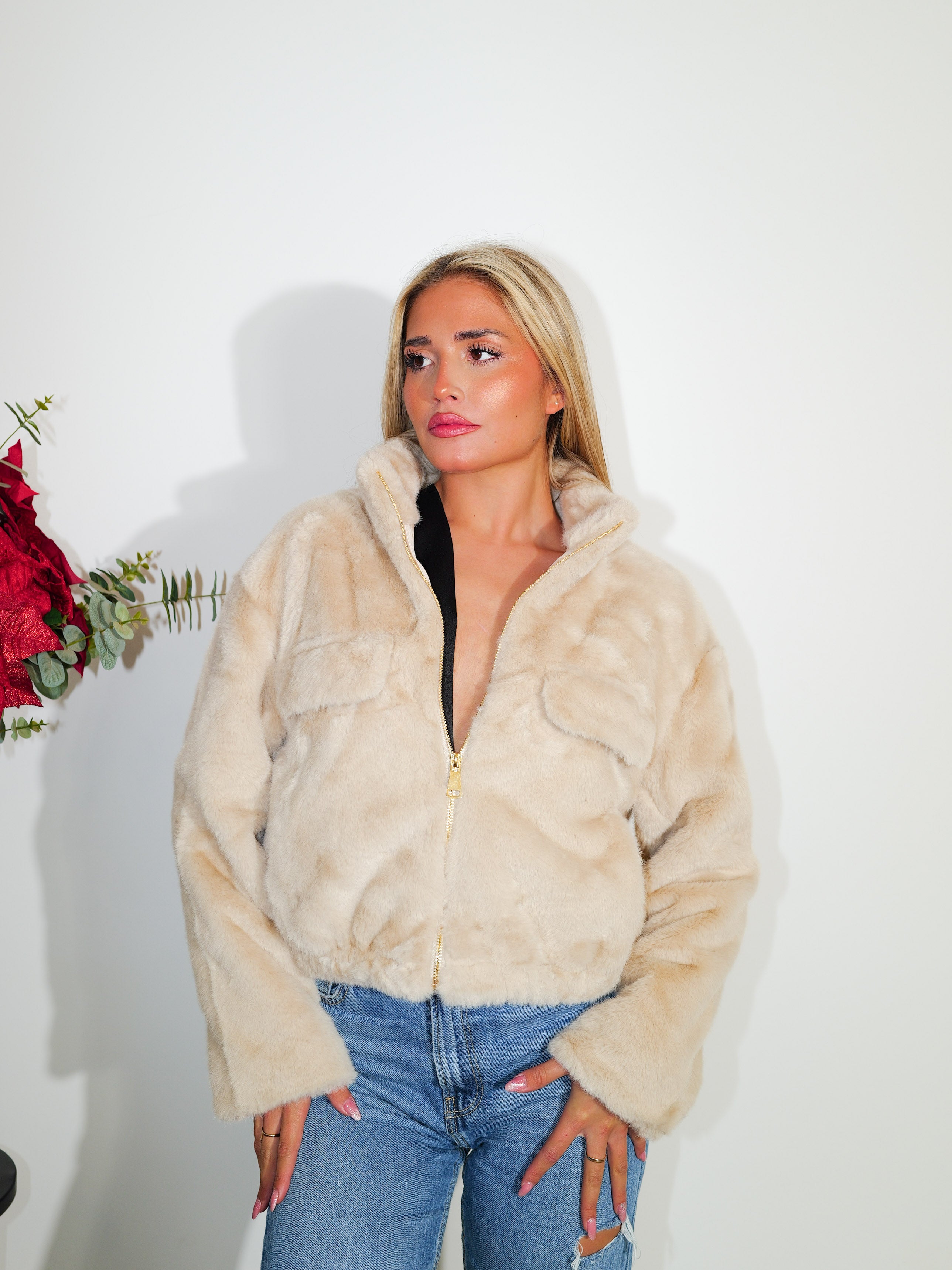 Beige fur zipper jacket