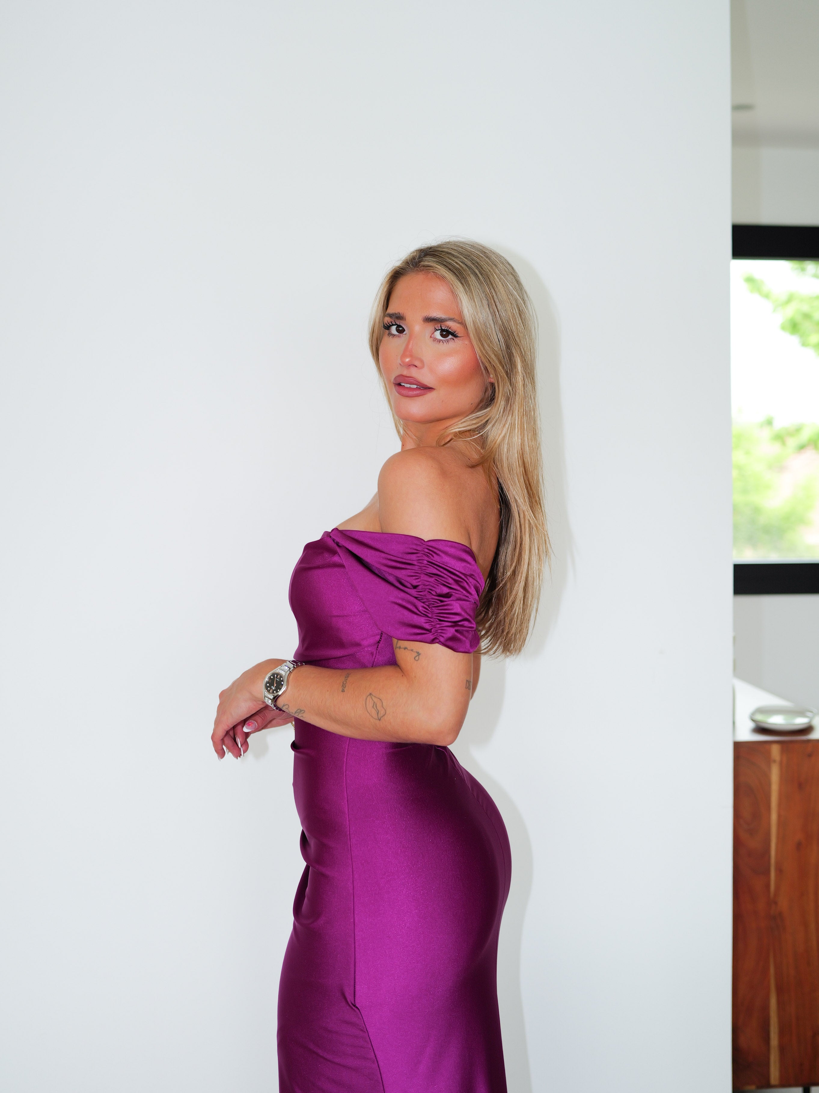 Cherry sleeve word dress