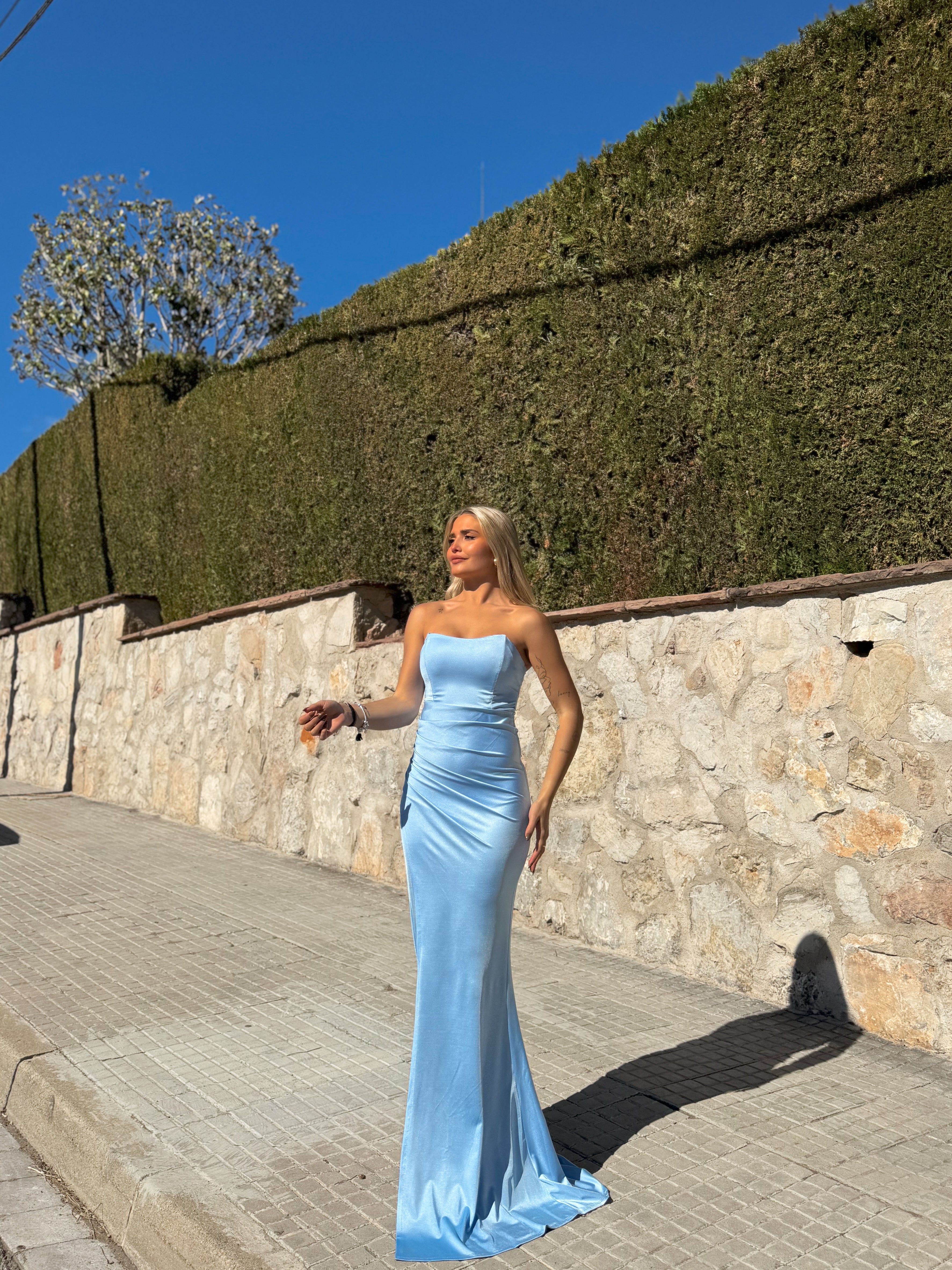 Strapless strapless dress intertwined light blue