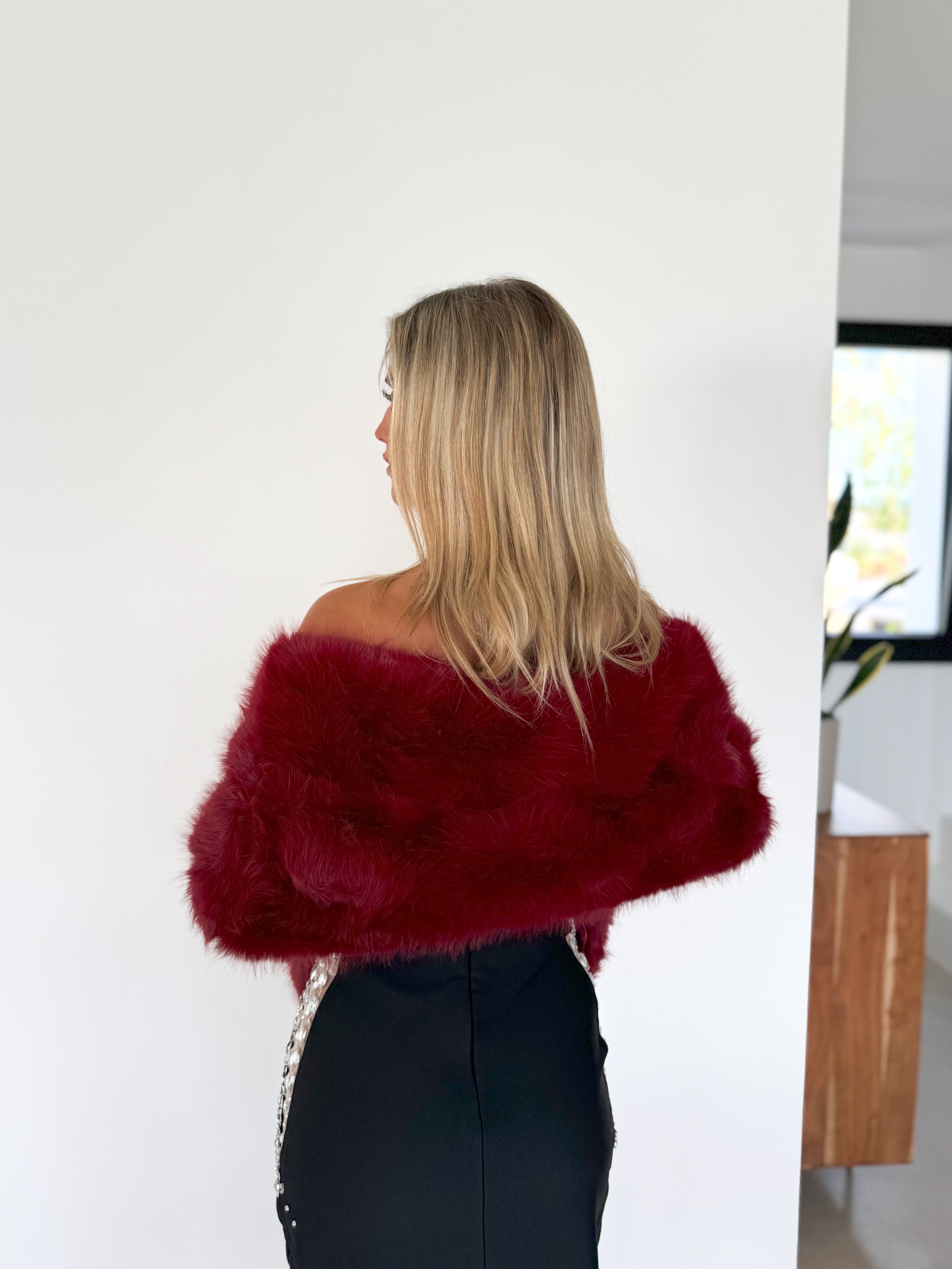 Fur event stole burgundy