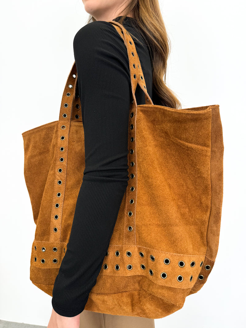 Camel maxi studded bag