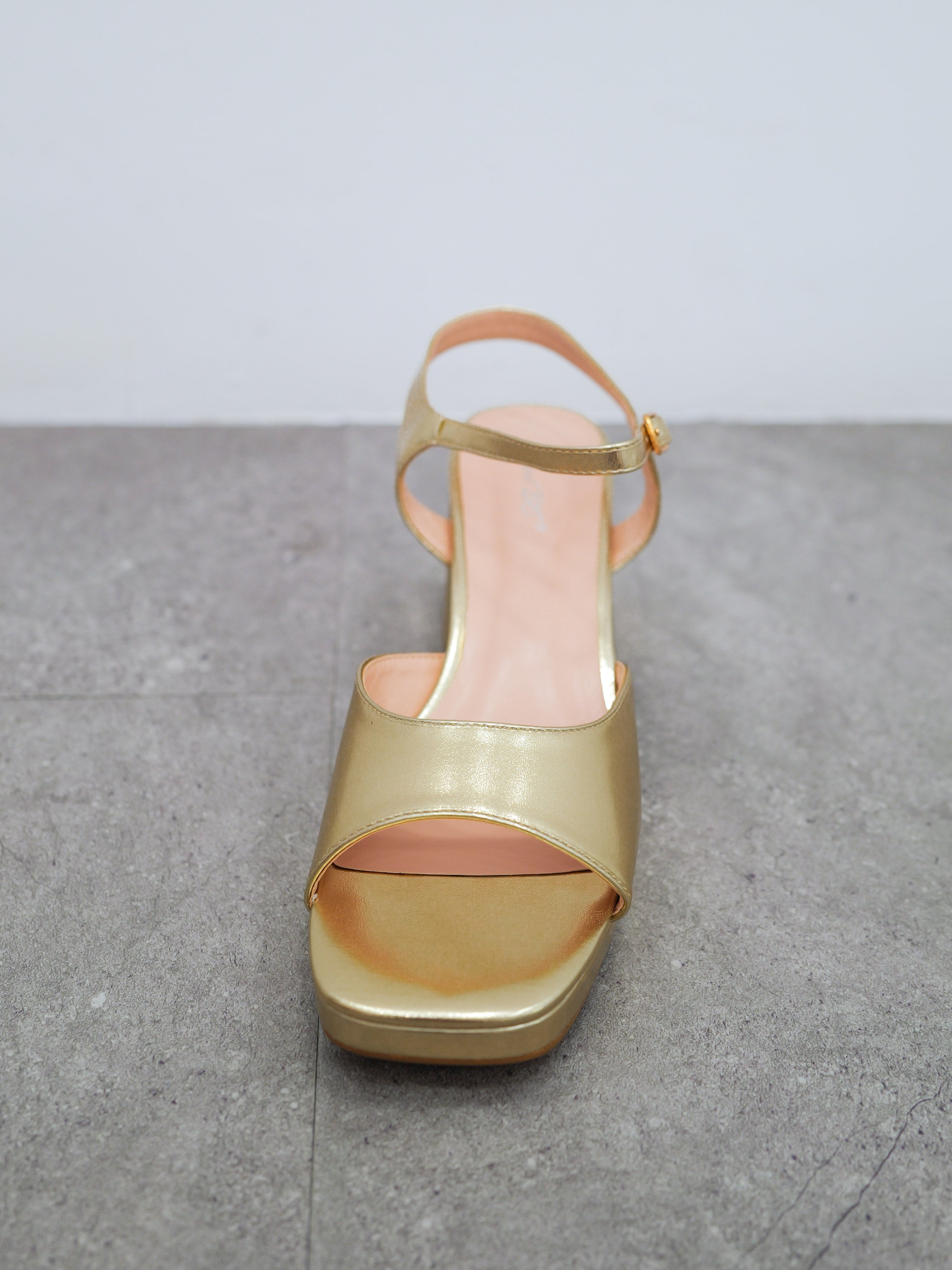 Gold moon low sandal