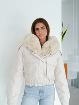 Chaqueta bomber pelo beige