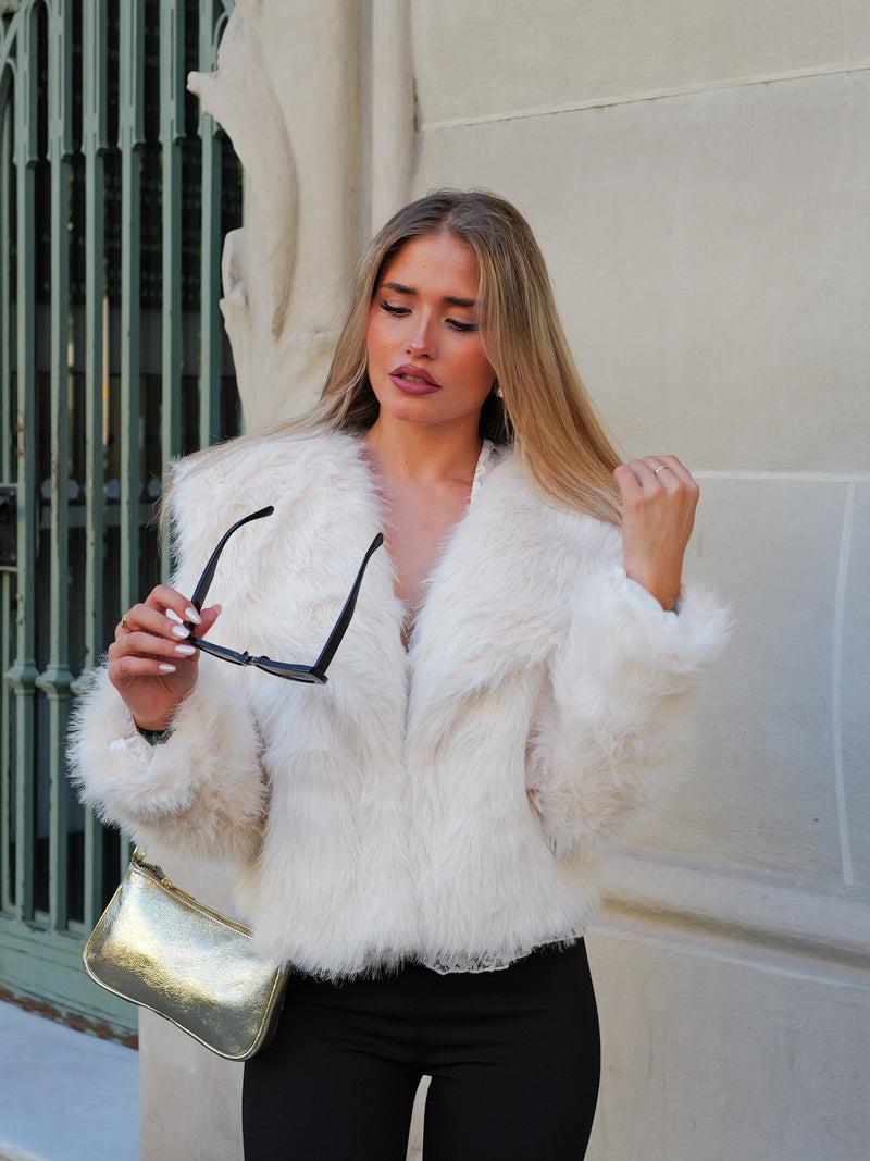 White lapel fur jacket