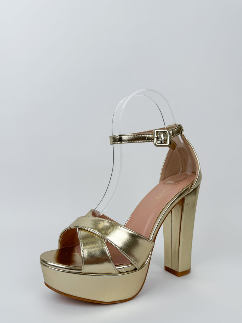 Golden crossed platform sandal