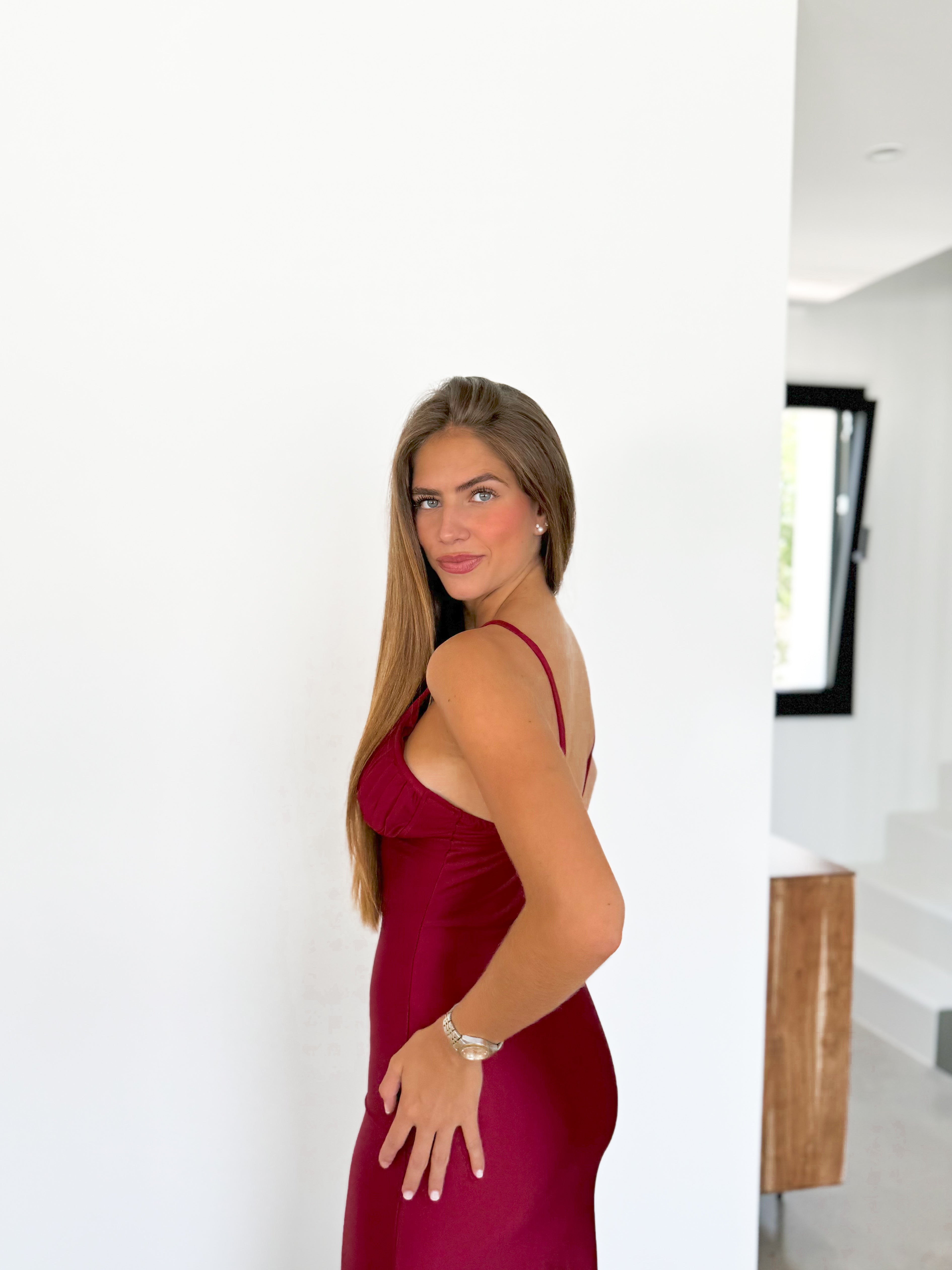 Burgundy mermaid shell peak dress