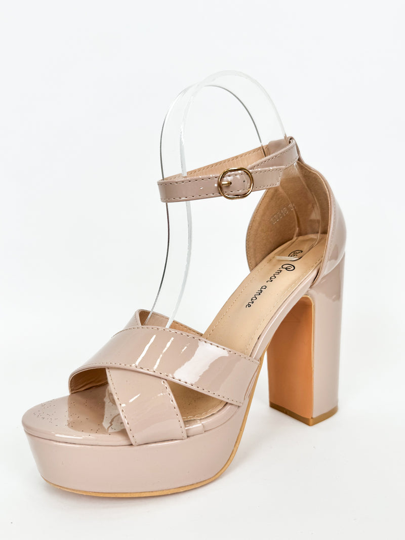 Nude patent leather platform sandal