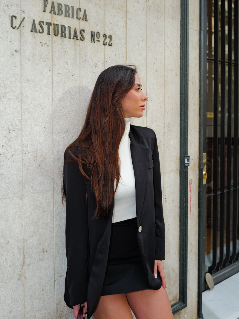 White turtleneck crop sweater