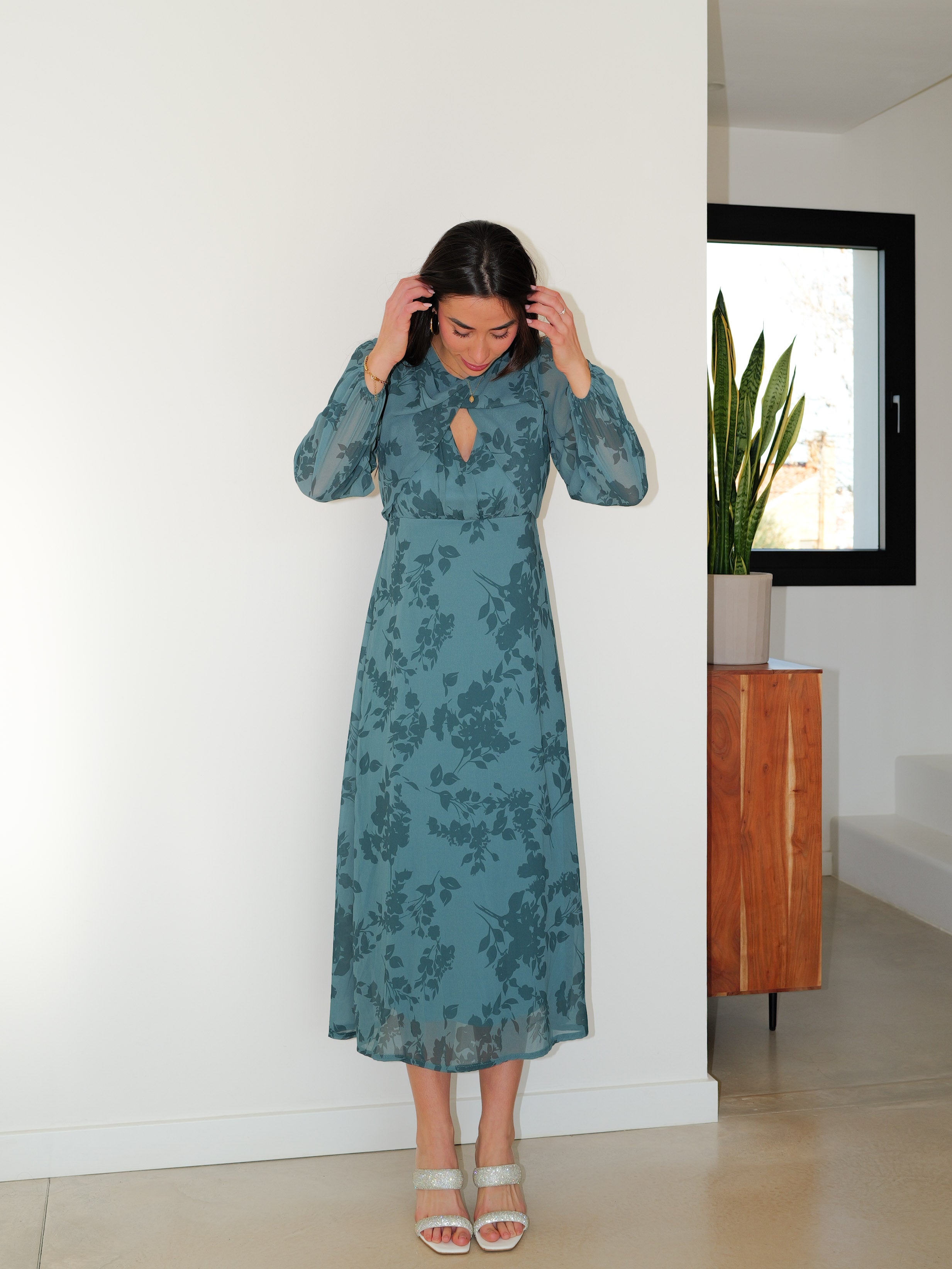 Knot-neck dress with petroleum print