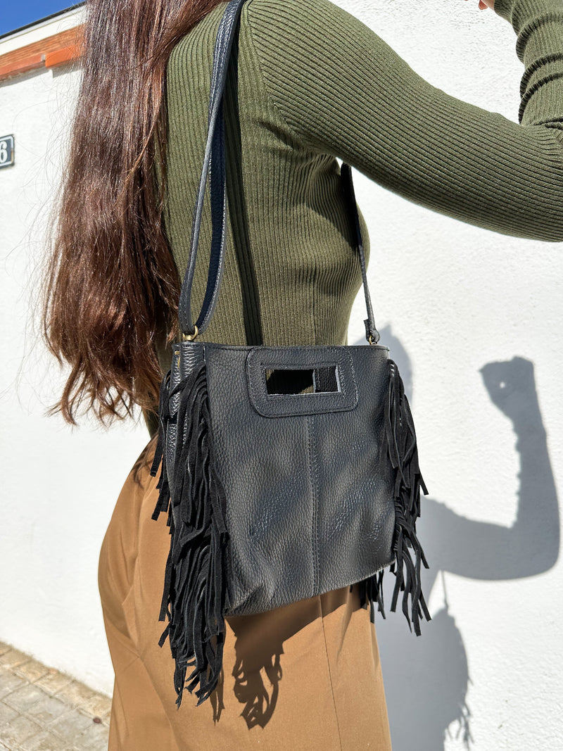 Black fringed smooth leather bag