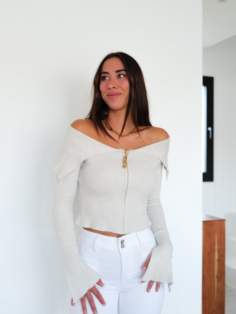 Beige ribbed zipper boat sweater