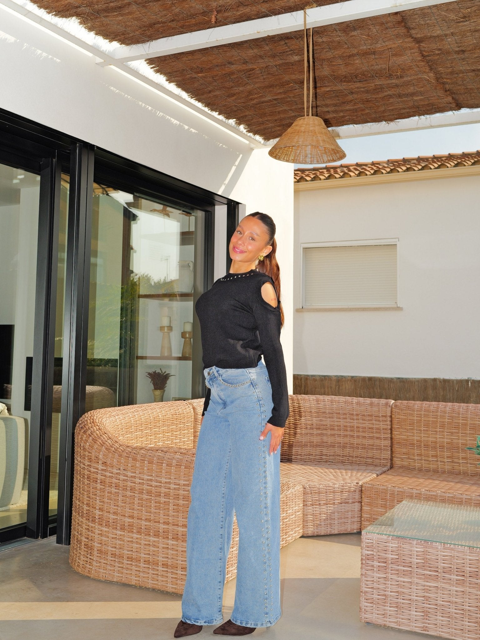 Black studded shoulder sweater - Sorellas The Brand Barcelona S.L