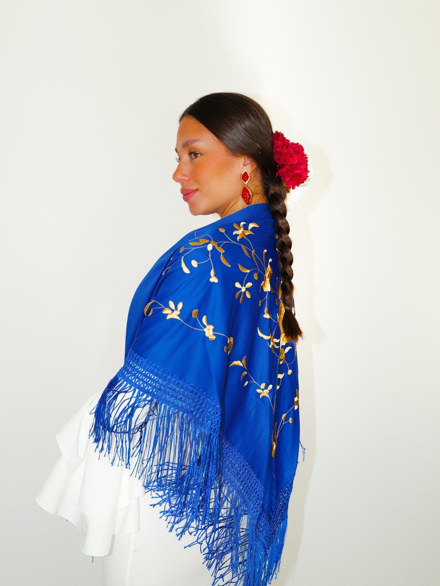 Electric embroidered floral flamenco shawl - Sorellas The Brand Barcelona S.L.