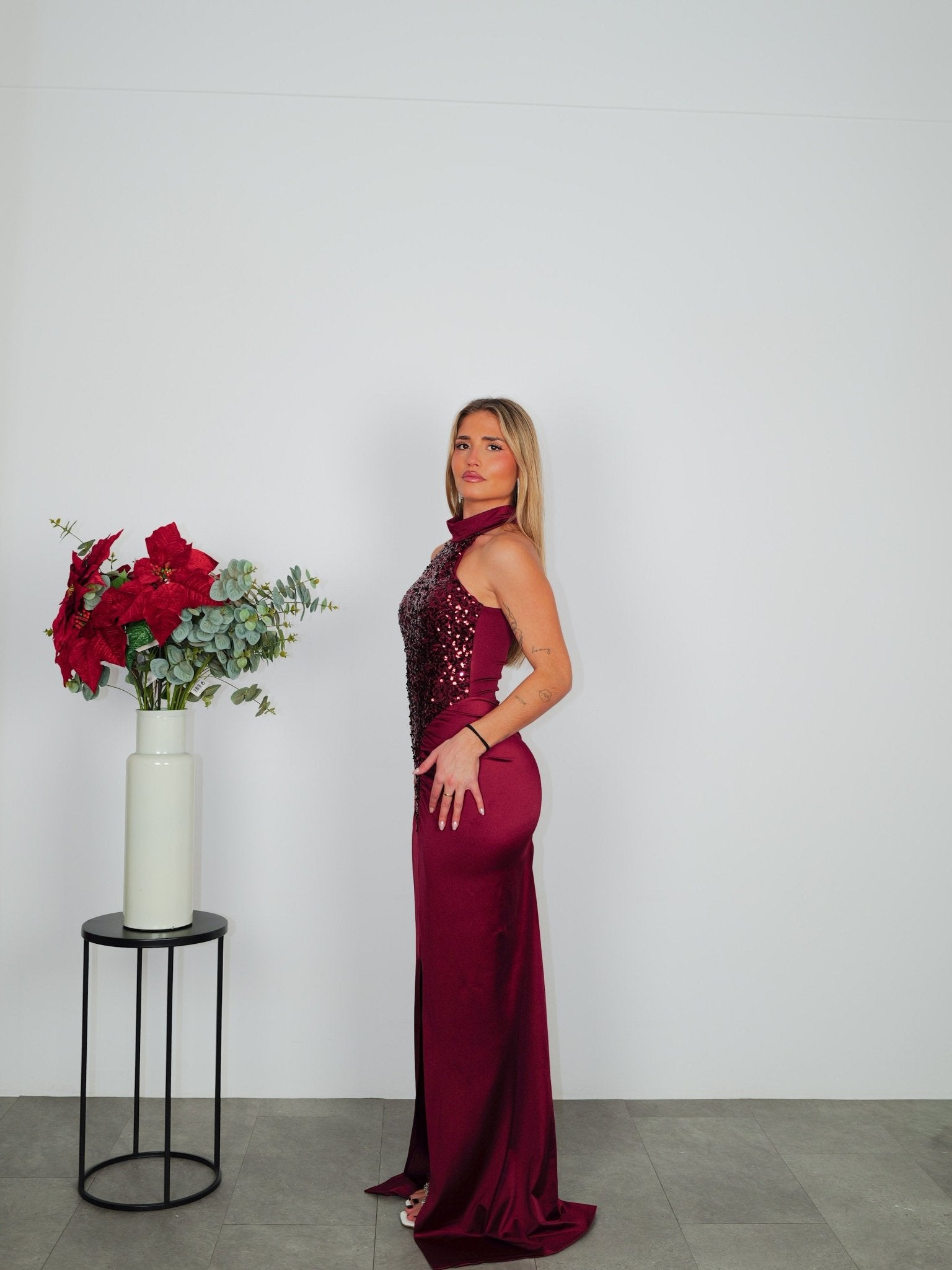 Long halter dress with burgundy glitter neckline - Sorellas The Brand Barcelona S.L.