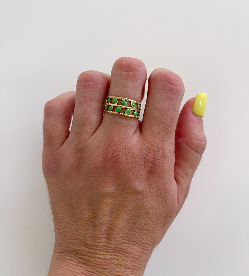 Green double herringbone ring