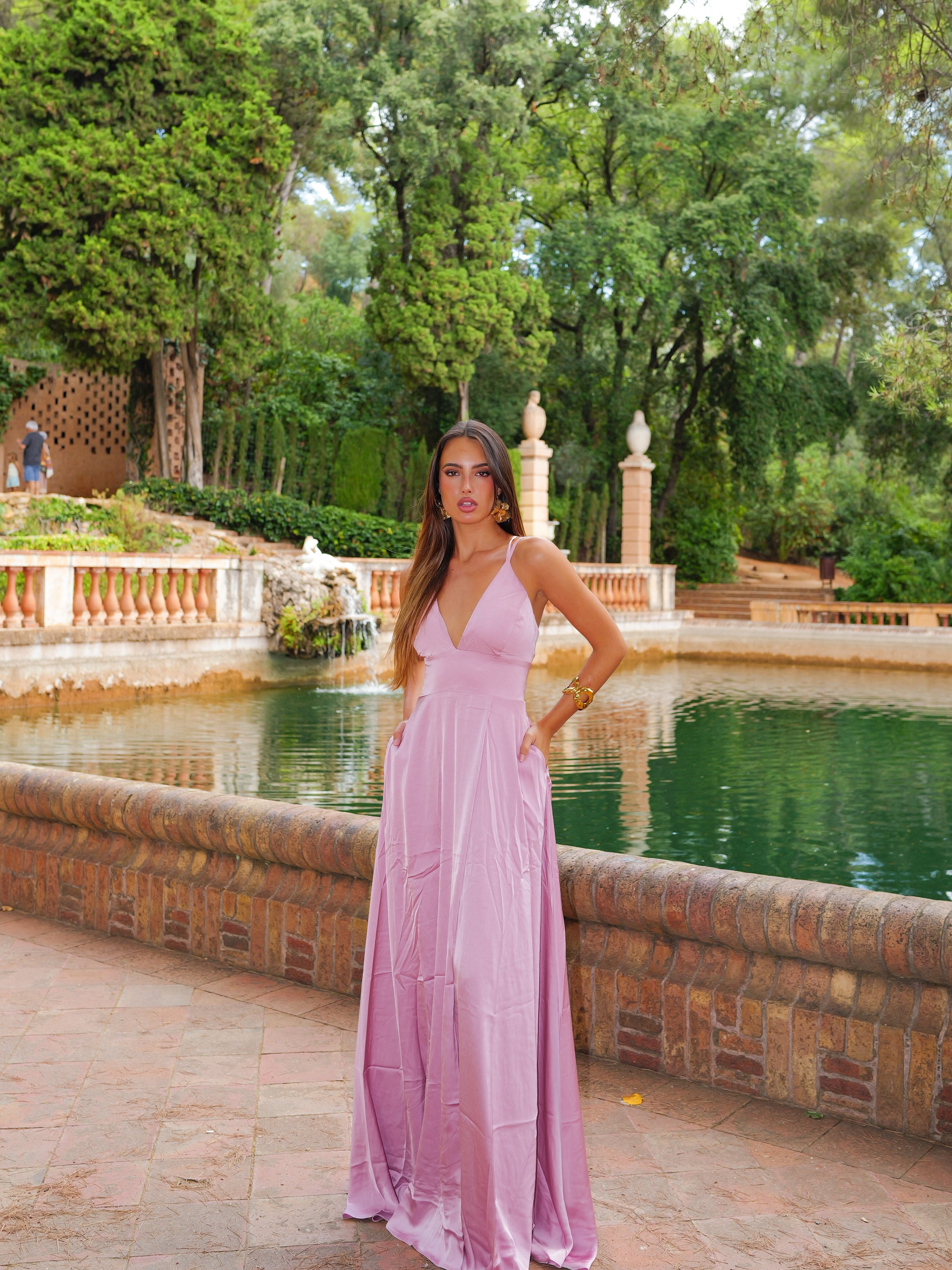 Robe en satin entrelacé rose