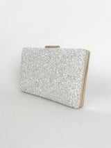 Pochette en galets blancs