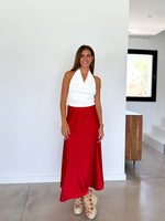 Jupe midi en satin rouge