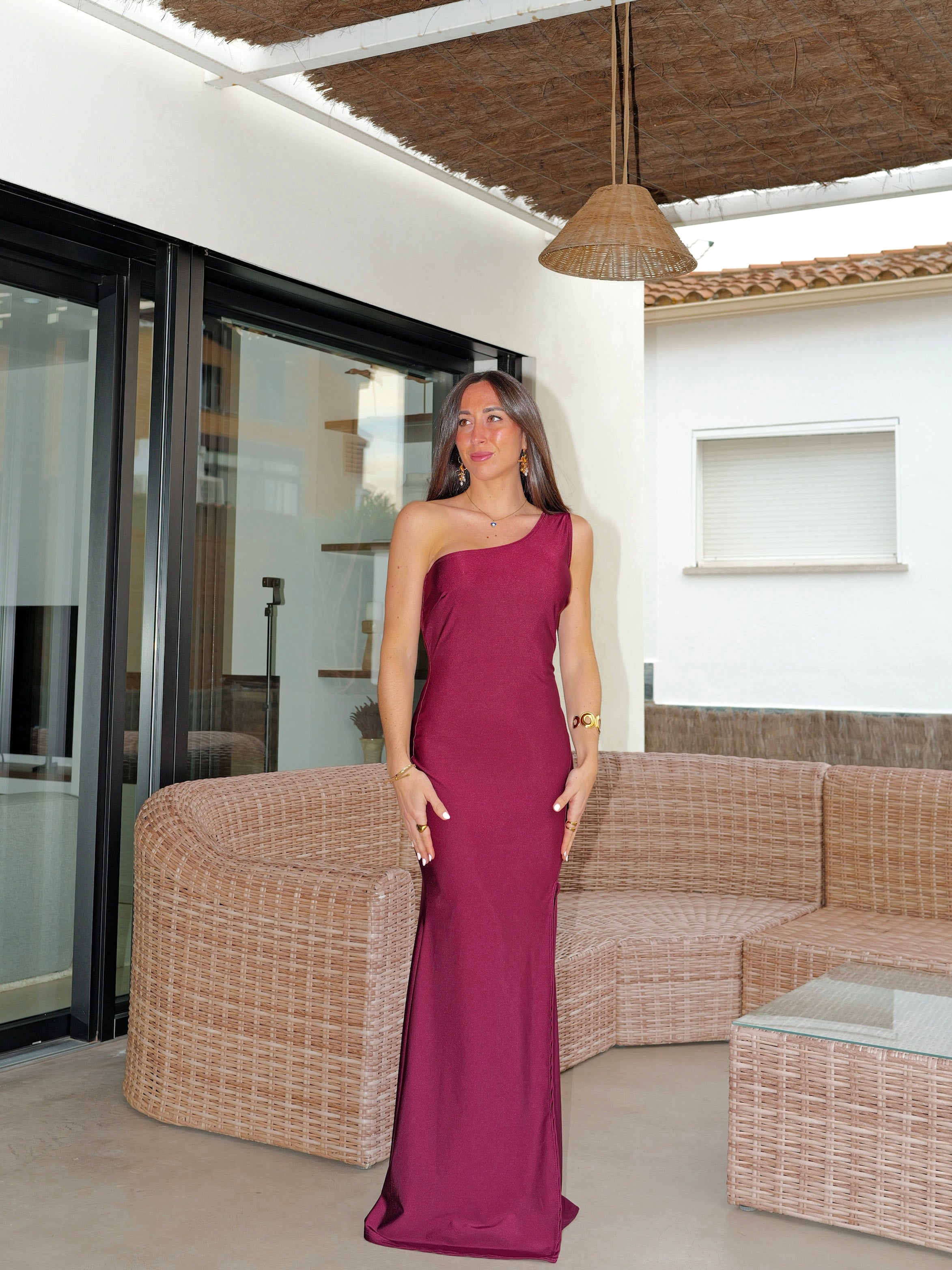 Robe asym bordeaux avec nœud au dos