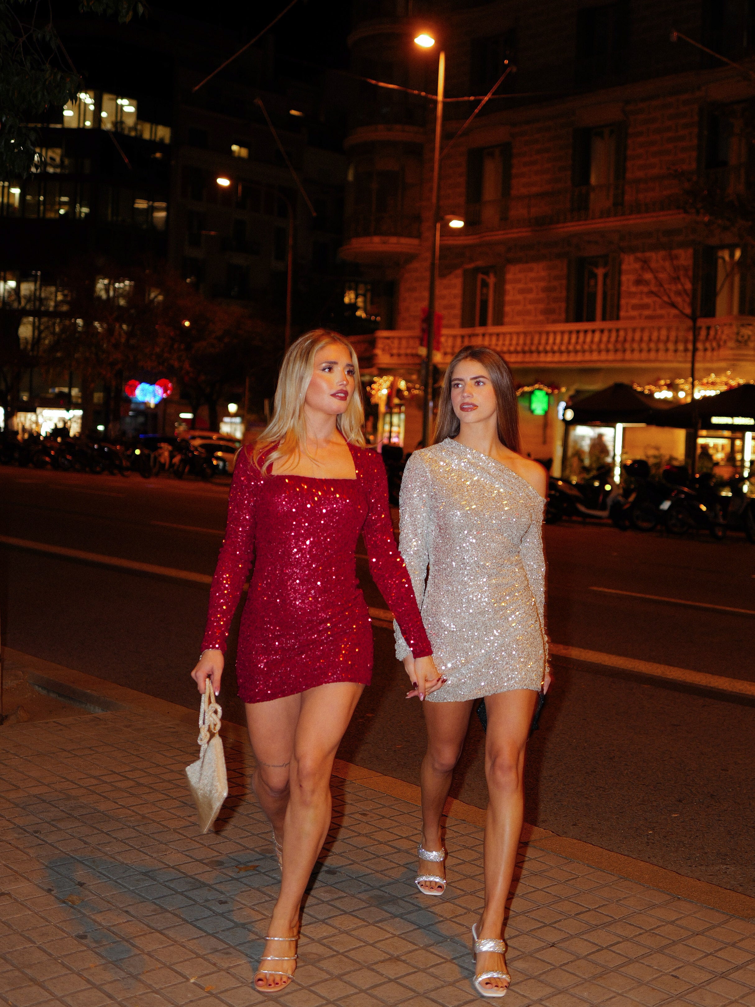 Mini robe à paillettes en forme de cœur en Bourgogne