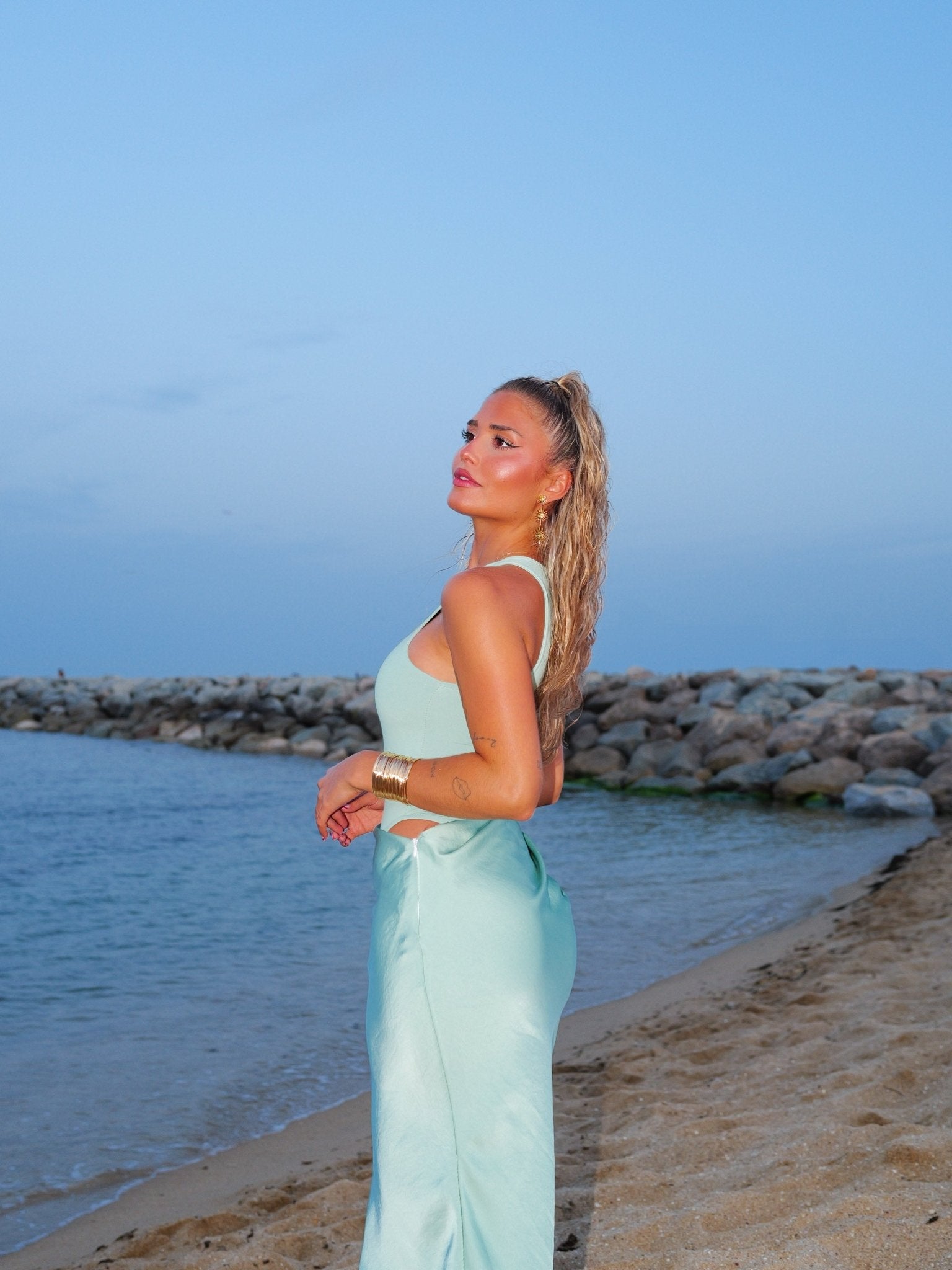 Robe ajustée jupe satin menthe - SORELLAS