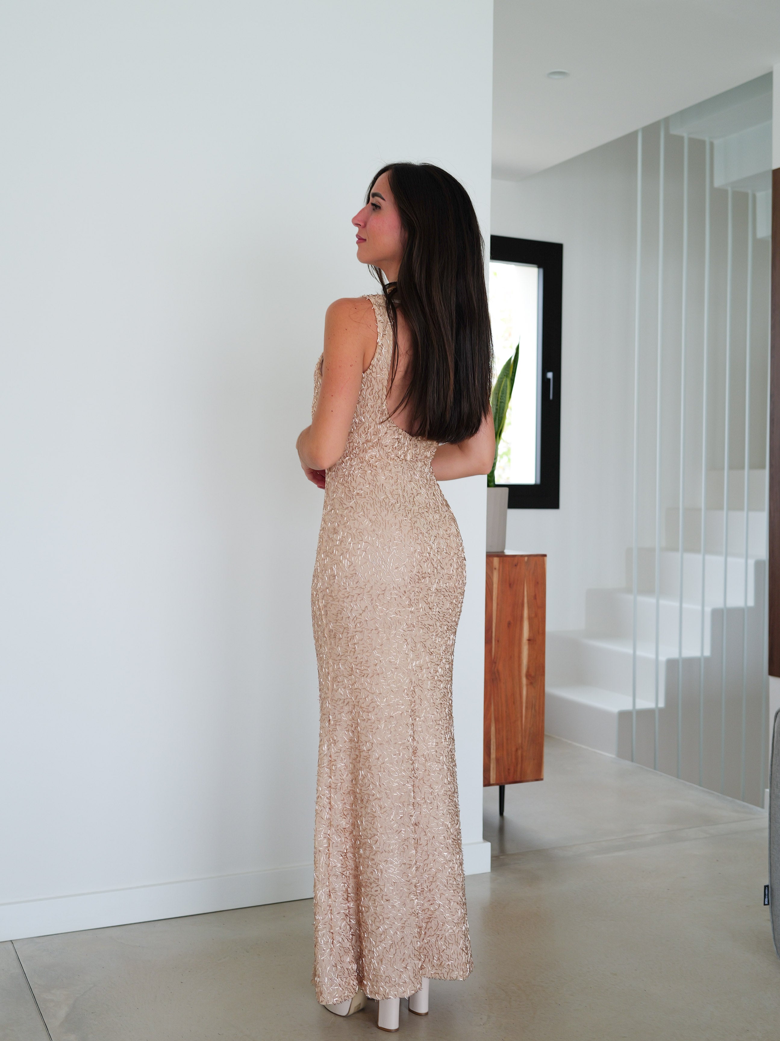 Robe longue avec texture brillante beige