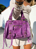 Sac à boucles en cuir mat violet