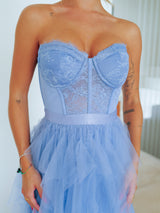 Robe à corset dentelle volants bleu