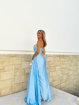 Robe à bandes bleu clair