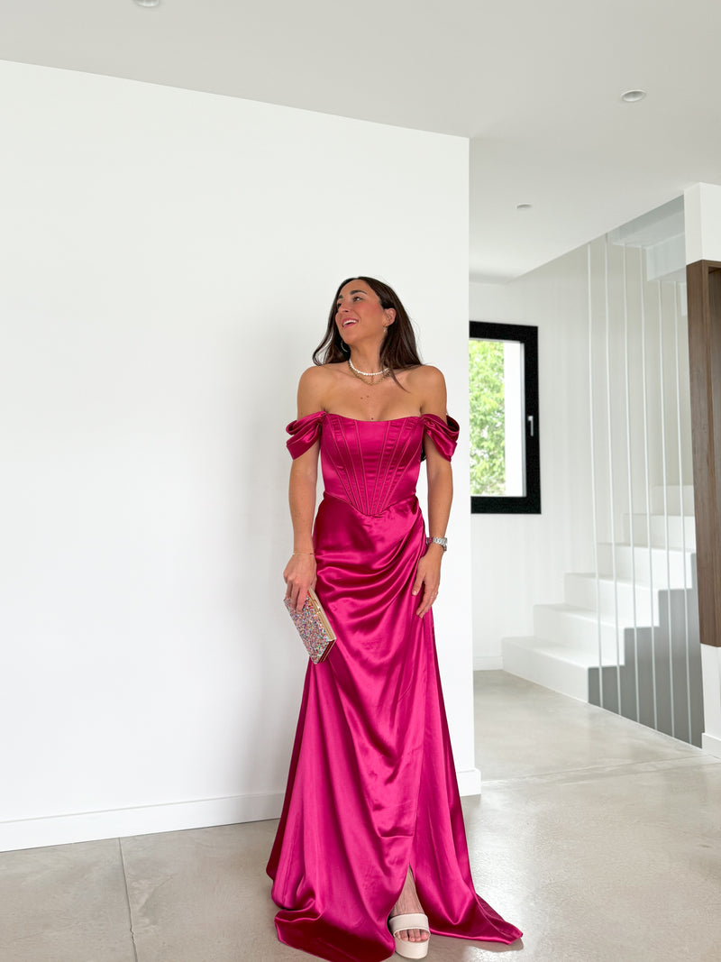 Robe baleine cerise en satin