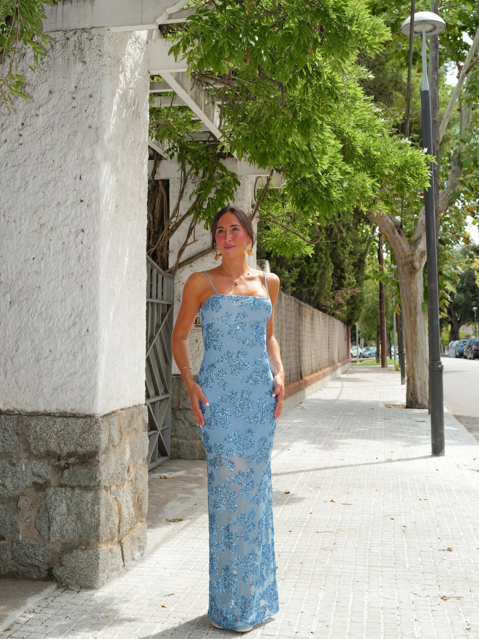 Robe à bretelles avec détails en tulle bleu ciel - SORELLAS