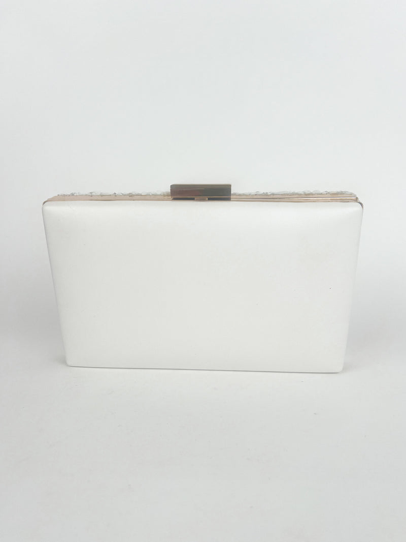 Pochette en galets blancs