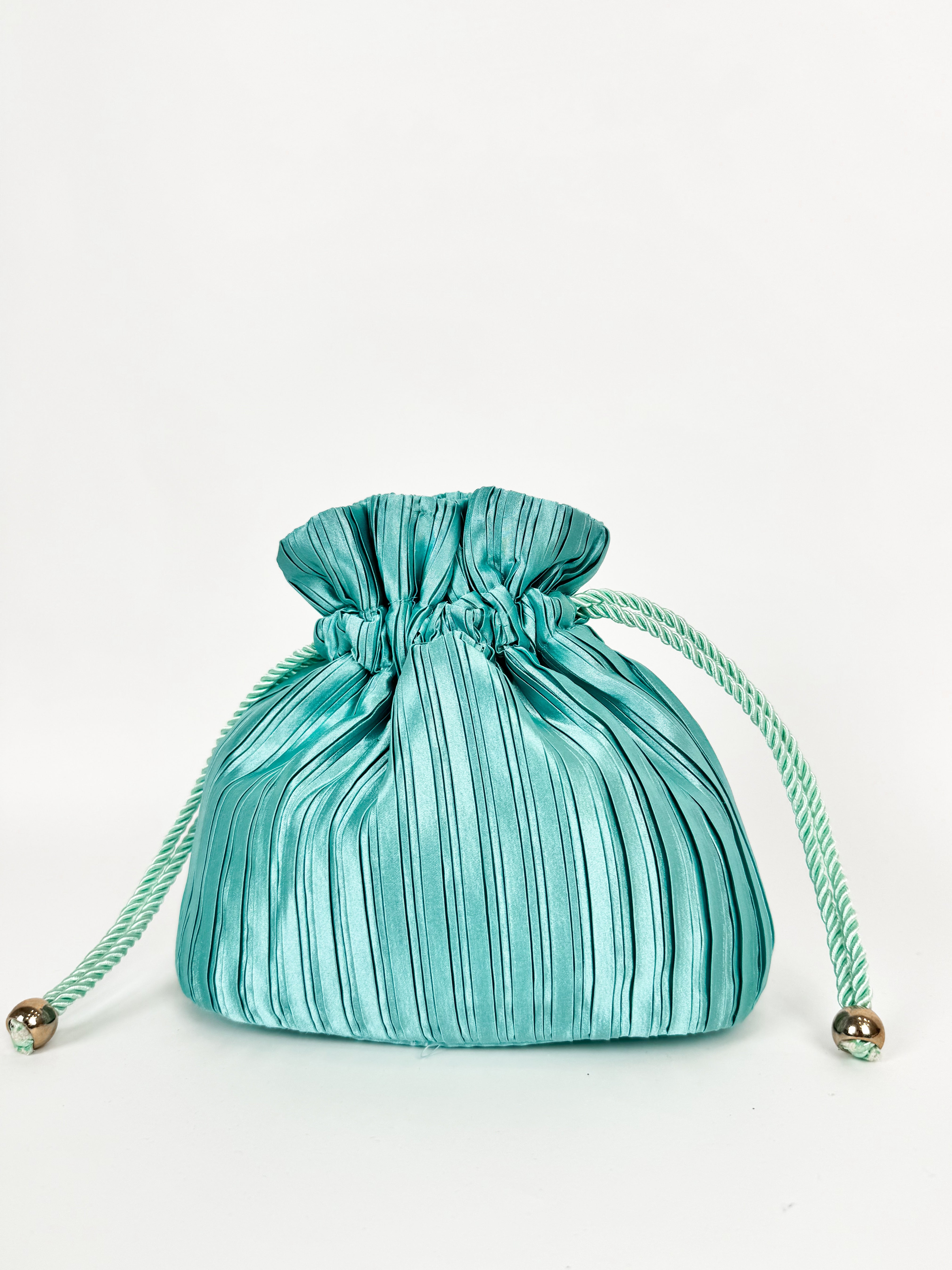 Pochette en satin turquoise