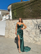 Robe avec bretelles en satin bouteille