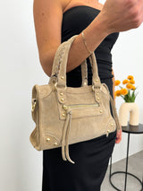 Sac à boucles en cuir velours beige